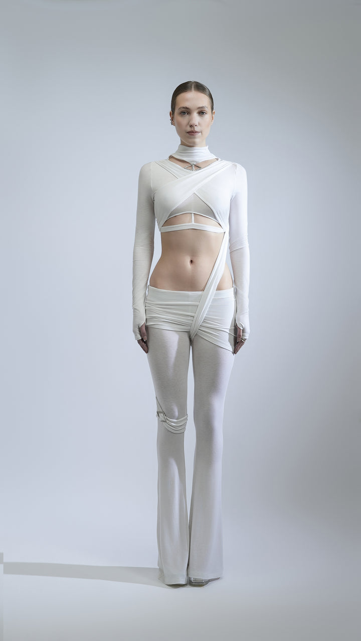 AZALEA STRAP CROPPED TOP