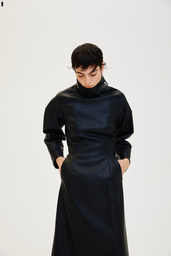 ILIANA CARVED DRESS